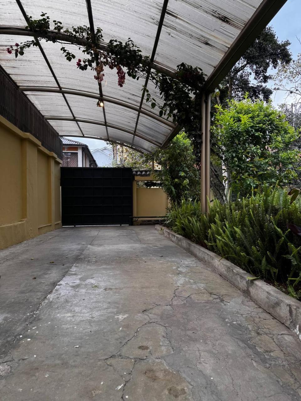Hotel Cayman Quito Eksteriør billede